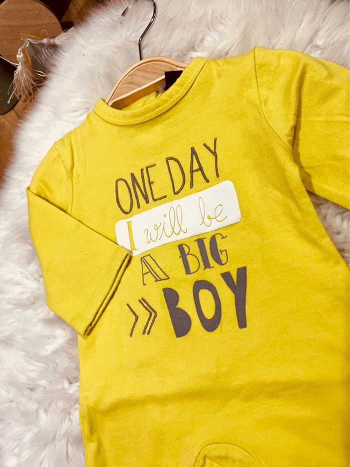 Taille 1 mois pyjama fin garçon Kiabi jaune * one day * 💙 - photo numéro 2