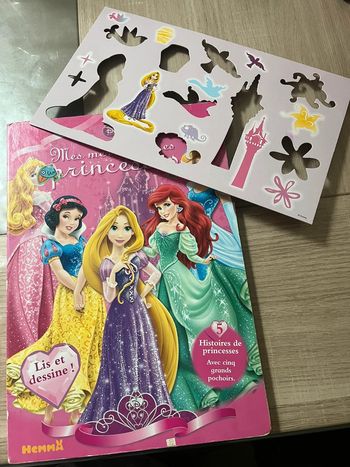 Livre et pochoirs princesse disney