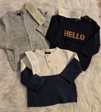 (Neufs non portés) 🏷🏷🏷🤩🥰💙superbe  LOT gilet et pulls 3 mois garçon 💙🥰🤩