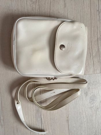 Pochette blanche