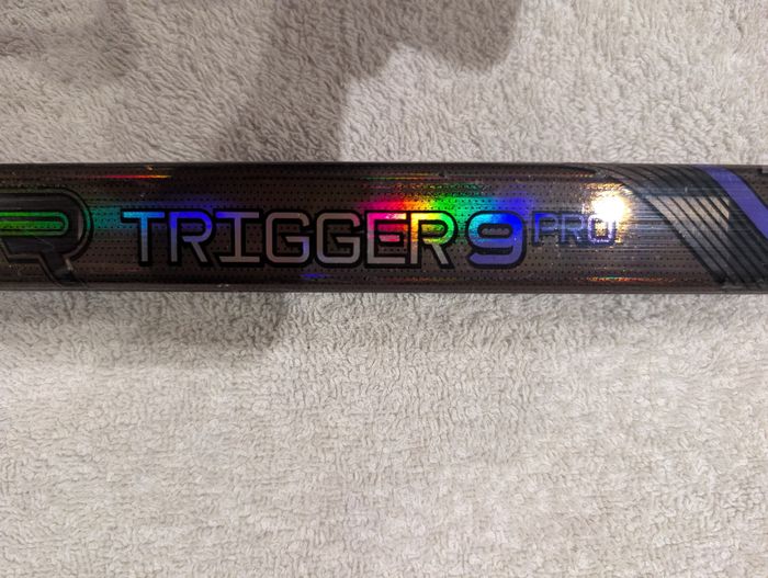 Crosse de hockey Trigger 9 Pro mais gauche en bas Flex 30 P 28 - photo numéro 2