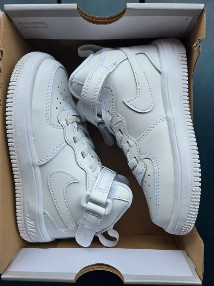 Nike force 1 mid easyon taille 27 neuves blanche