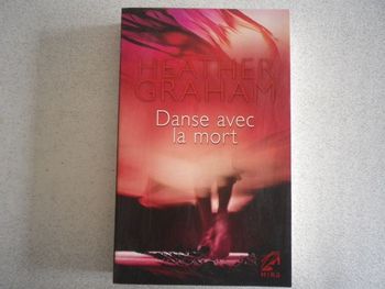 DANSE AVEC LA MORT