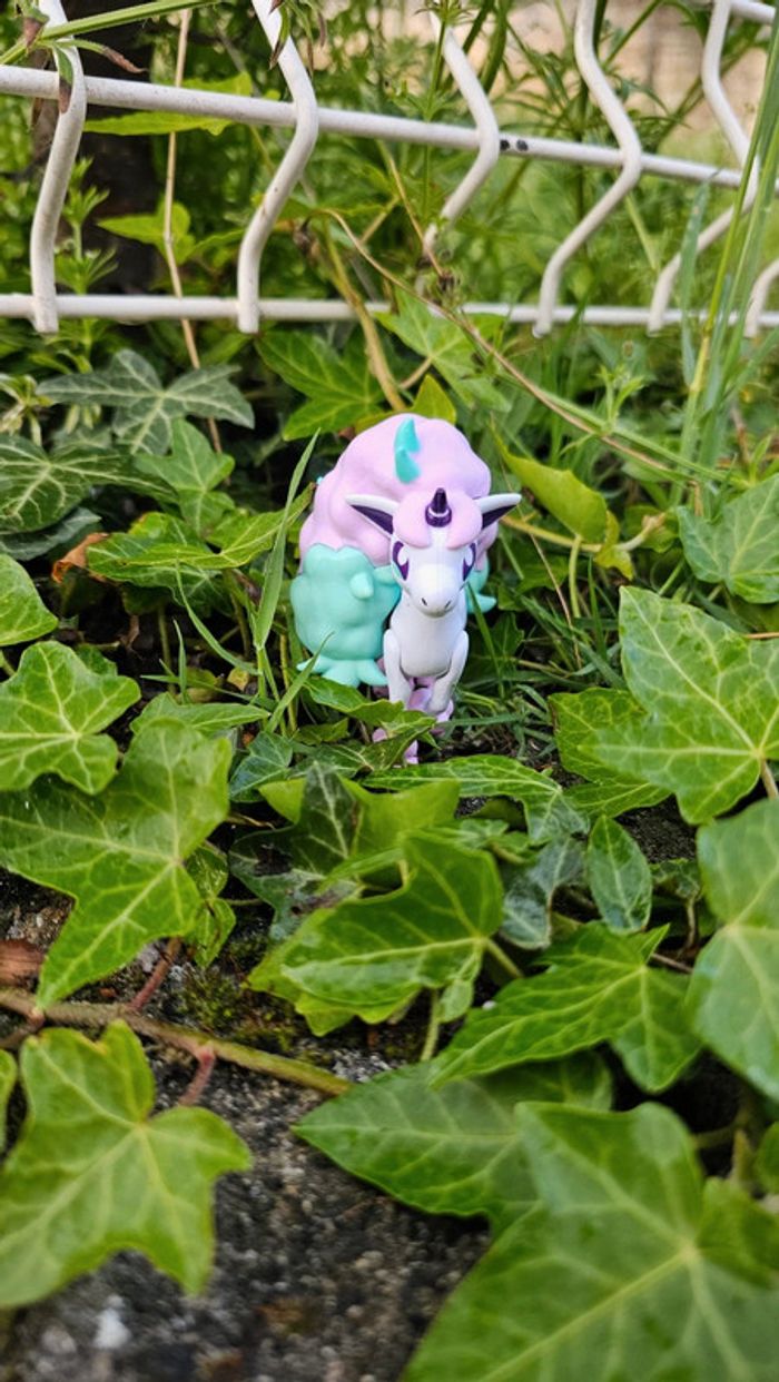 Super figurine Pokemon Nintendo ponyta de galar