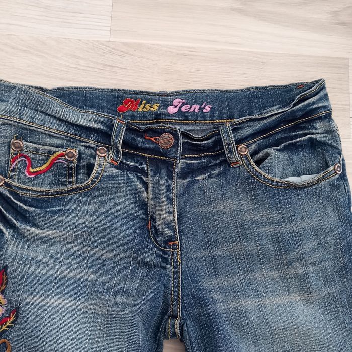 Short en jean femme avec broderie Miss Jen's taille 38 - photo numéro 3