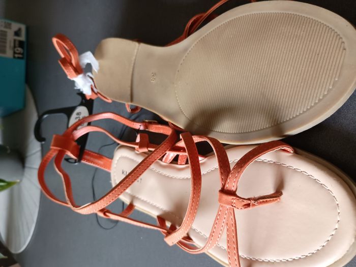 sandale orangée - marron - photo numéro 6