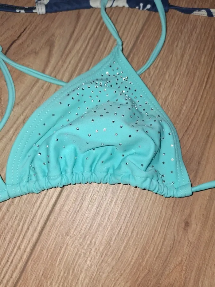 Lot de haut de maillot de bain - photo numéro 2