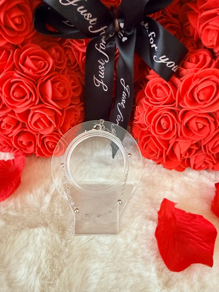 ✨ Bracelet argenté à perles – Élégance et simplicité ✨