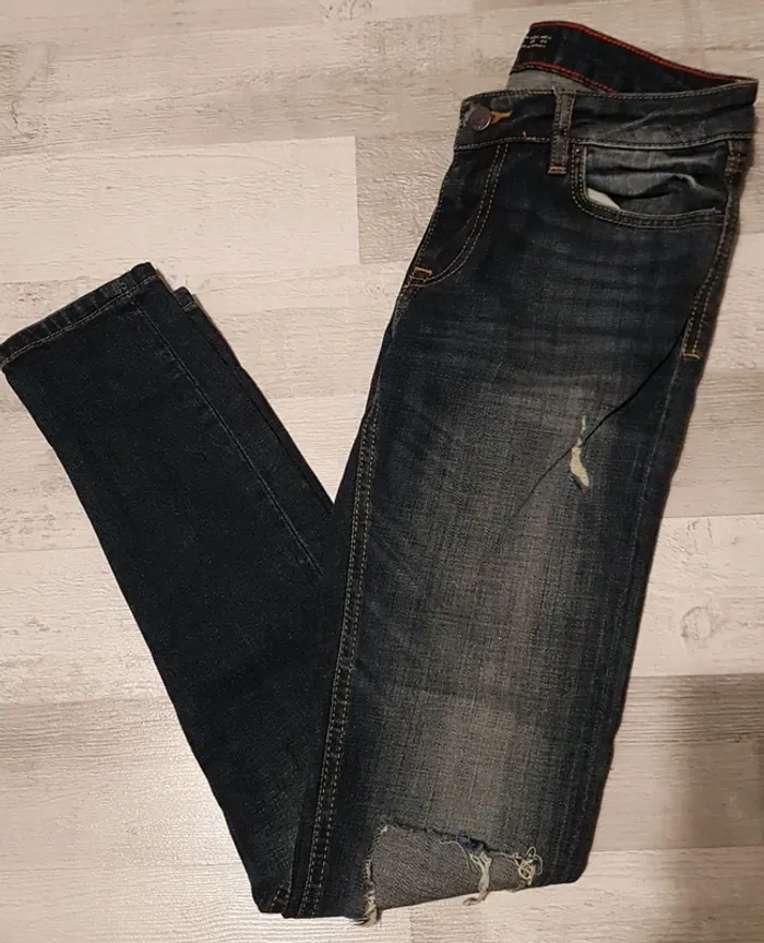 Jean destroy Zara - Taille 34 - photo numéro 2