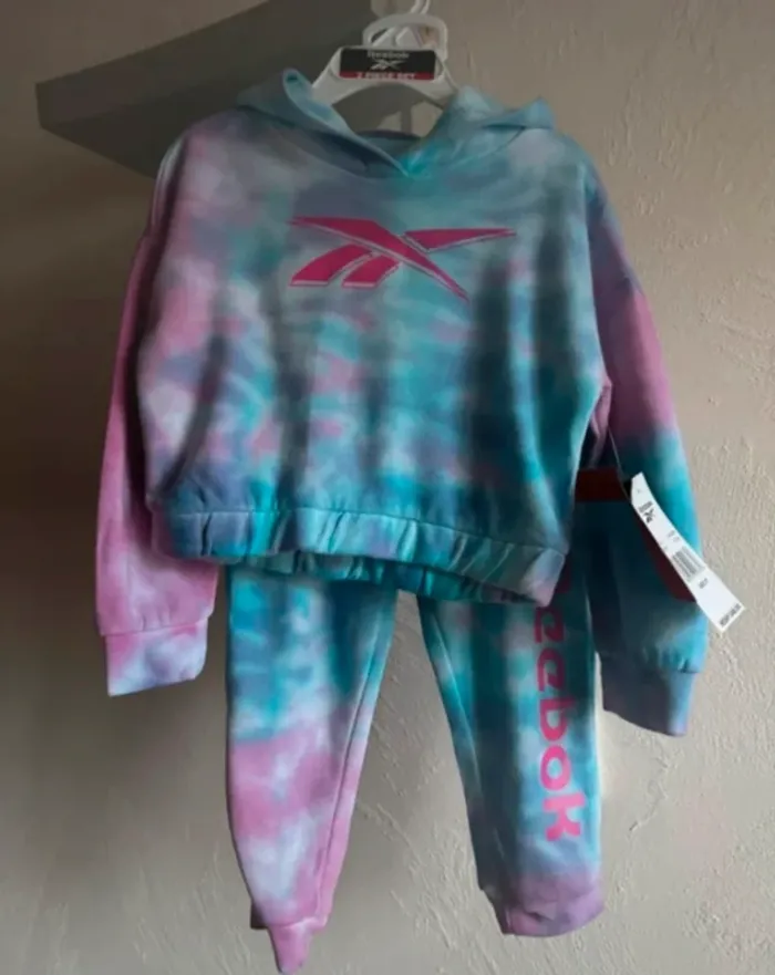 Sweat à capuche et jogging g Reebok