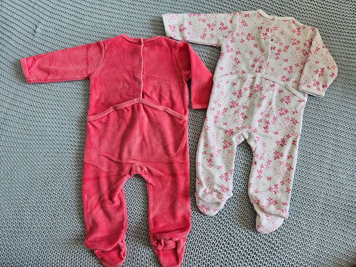 Lot pyjamas Vertbaudet - photo numéro 3