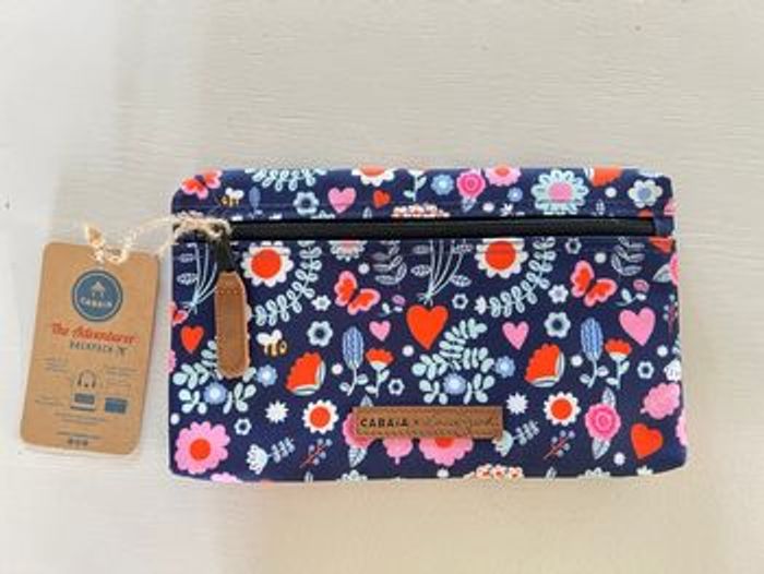 Pochette Cabaia édition limitée Louise Ganot