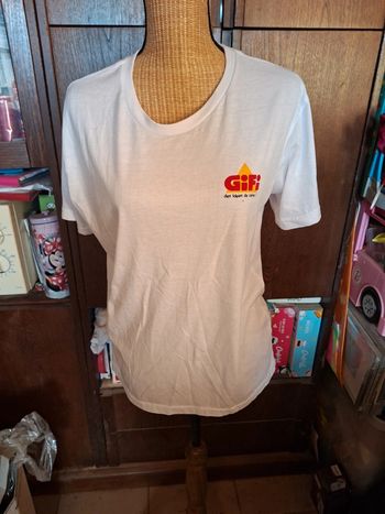 Tee-shirt gifi
