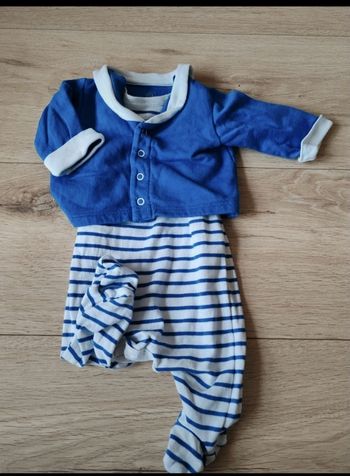 Ensemble petit bateau