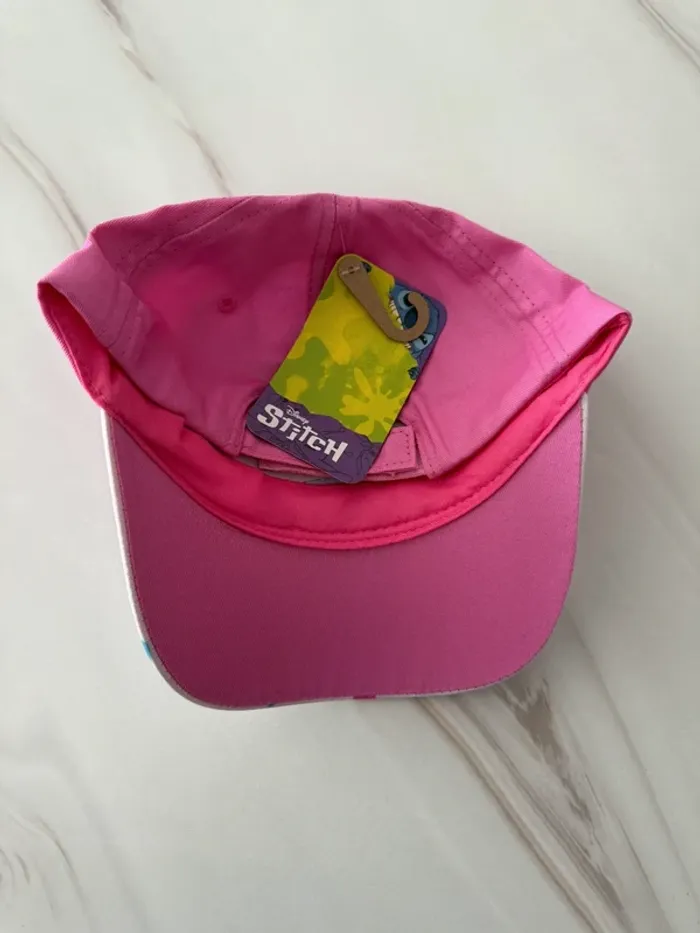 Casquette Lilo & Stitch neuve avec étiquette taille 52 - photo numéro 2
