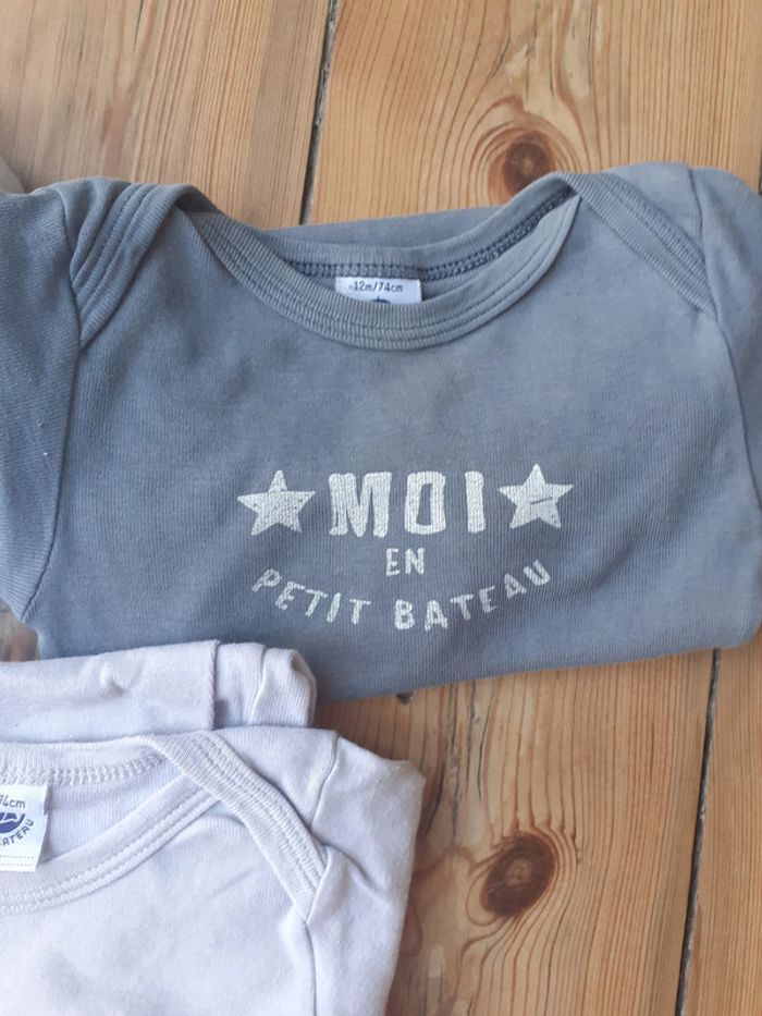 3 body manches longues Petit Bateau 12m - photo numéro 3