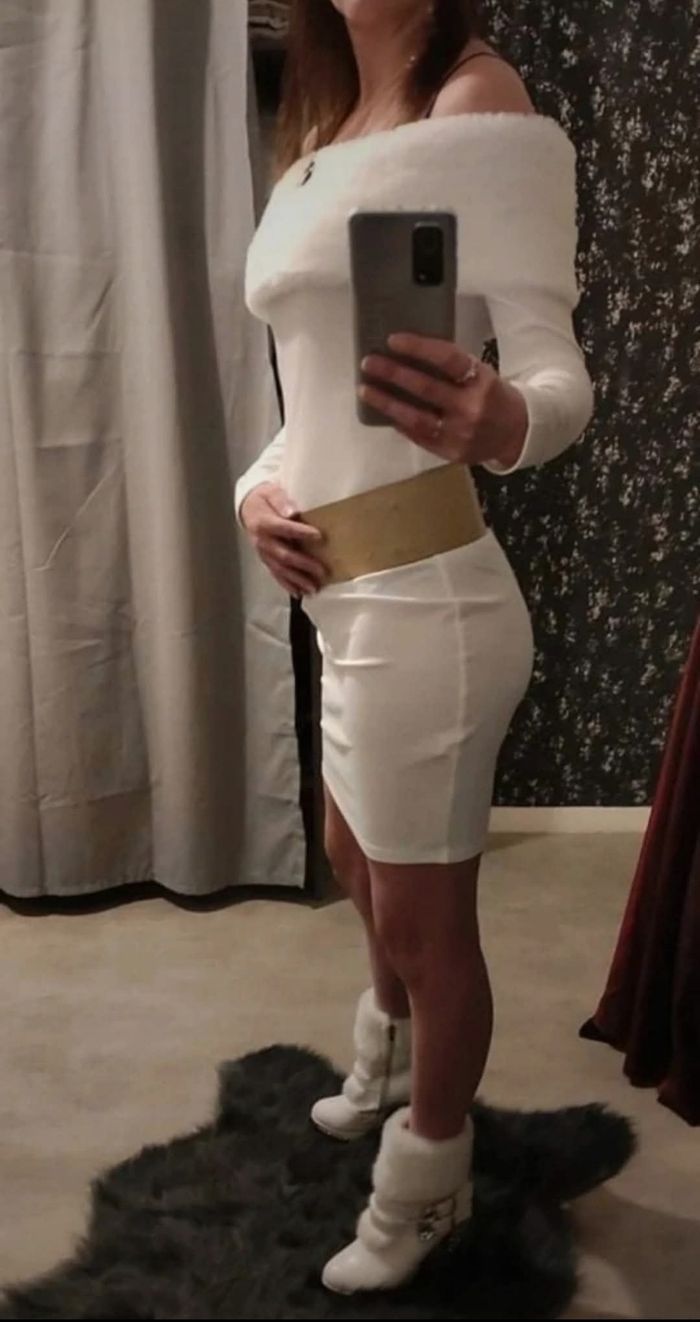 Magnifique robe épaules dénudées - photo numéro 2