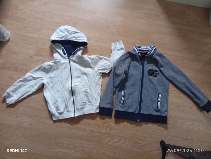 Lot 2 gilets veste garçon 6-7Ans