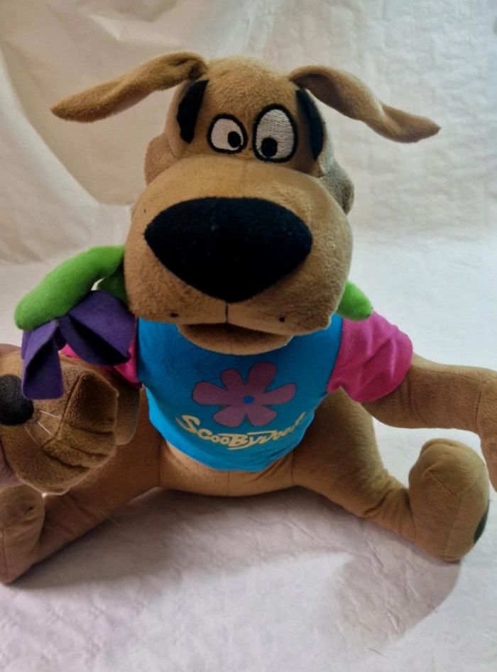Grande peluche Scooby-Doo Hanna-Barbera Officielle 65cm - photo numéro 4