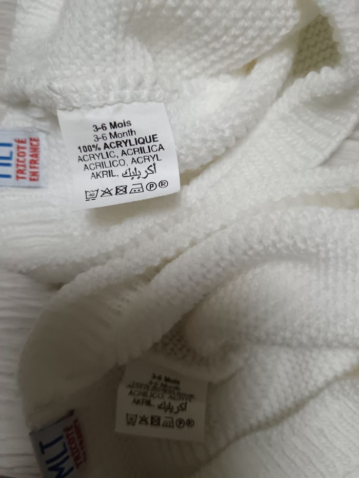 Lot de 2 bonnets mixte taille 3-6 mois marque MLT neuf . - photo numéro 3