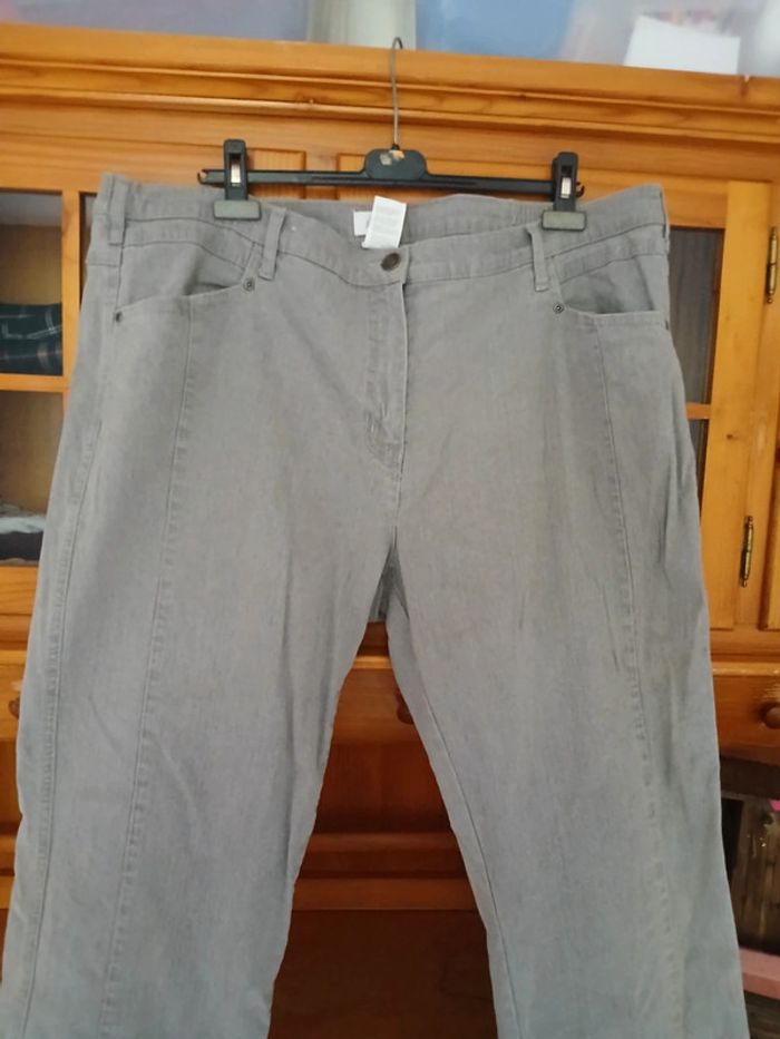 Jeans gris Paola ! Taille 58 - photo numéro 2