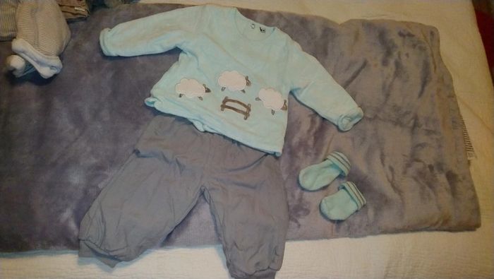 Superbe ensemble bébé garçon 3 pièces taille 6 mois - photo numéro 2