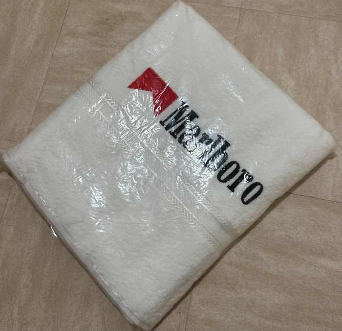 Serviette Marlboro - photo numéro 14
