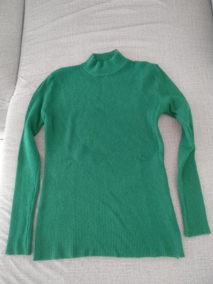 Pull col montant