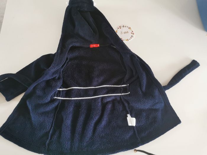 Robe de chambre enfant 3ans tissaia en très bon état - photo numéro 4