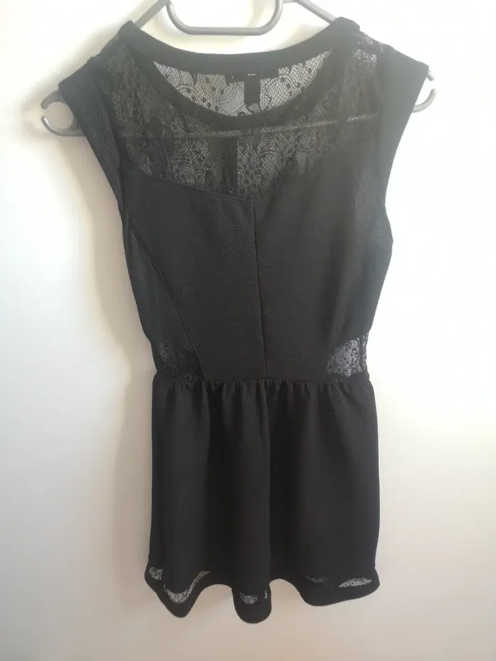 Robe noire dentelle jennyfer - photo numéro 7