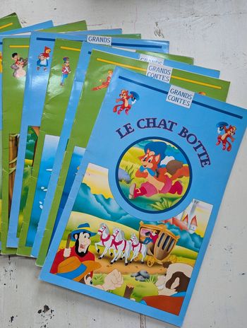Lot de 11 livres de conte géants