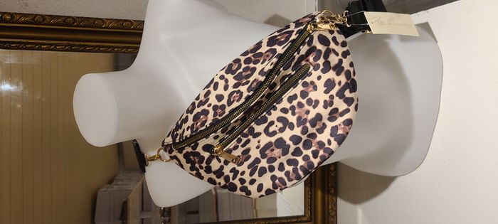 Sac banane grand modèle – Velours léopard 7 Nude – Plusieurs compartiments - photo numéro 3