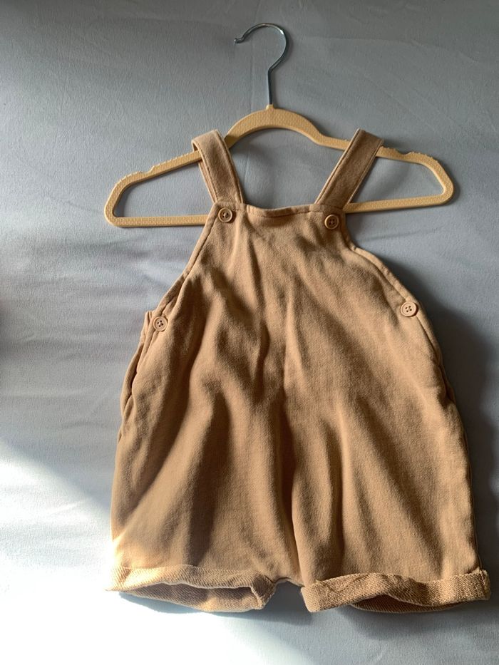 2 salopettes courte à bretelles croisées - photo numéro 2