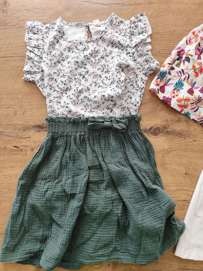 8ans lot vêtements fille - photo numéro 2