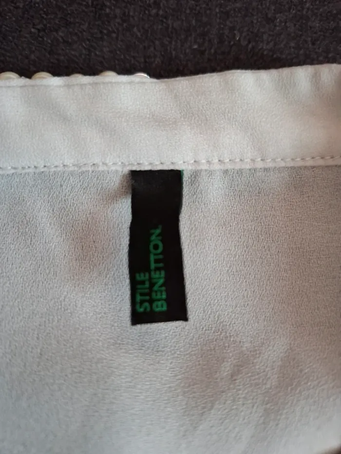 Débardeur blouse blanc a perles benetton taille S/M femme - photo numéro 2