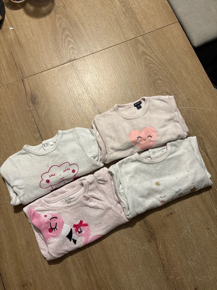 Lot de 4 pyjamas 6 mois