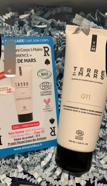 lait nourrissant corps et mains « imminence »