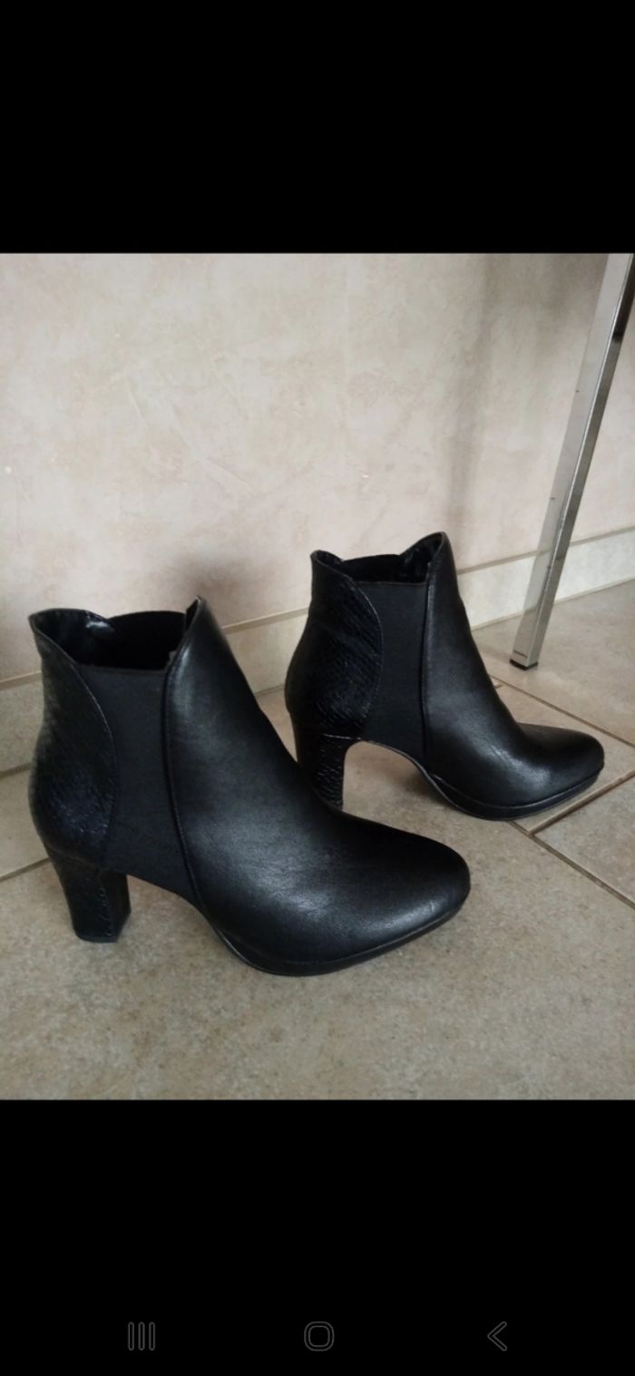 Boots 36