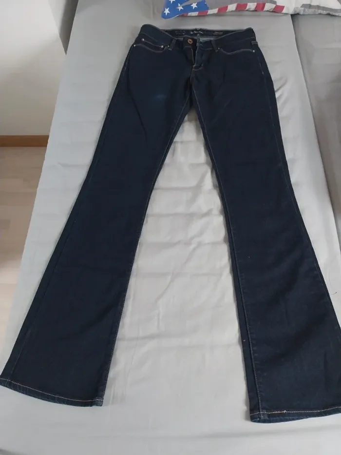Jean Levi's femme W26 L34 Demi Curve