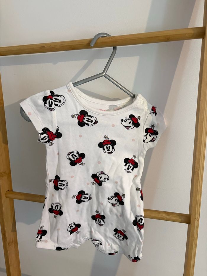 Grenouillère Minnie Mouse Disney Baby (0-3 mois) - Parfait état