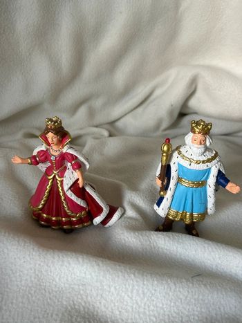 Lot de 2 figurines Papo – Roi et Reine