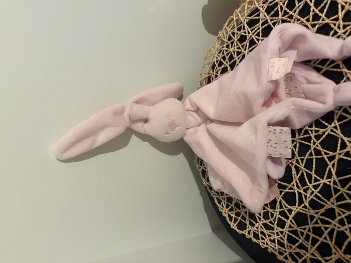 Doudou plat triangle lapin rose clair Lapidou NATTOU - photo numéro 4
