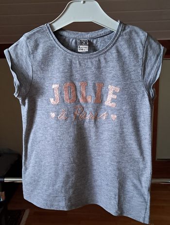 Tee shirt
