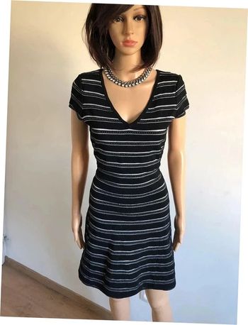 Robe noire et argentée à manches courtes Morgan taille L jamais portée