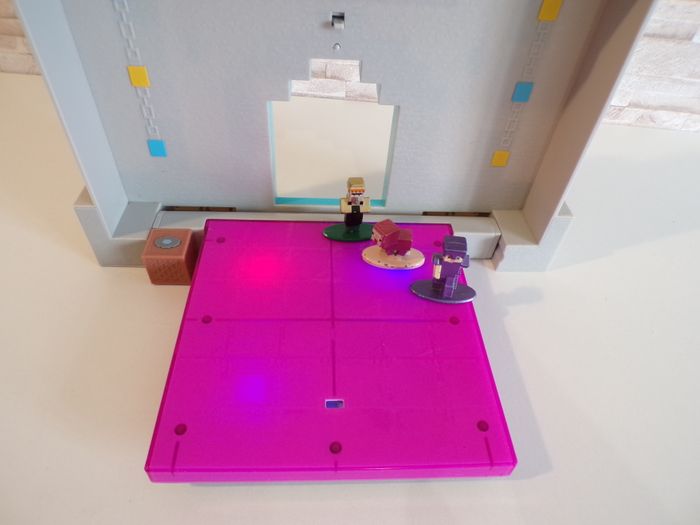 Château Minecraft et figurines (J24) - photo numéro 6