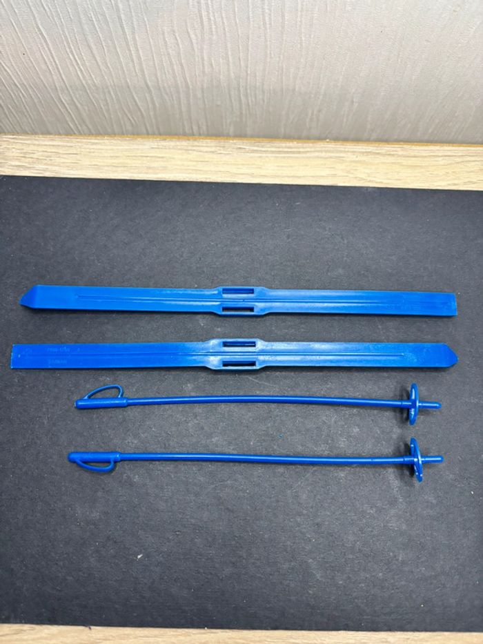 Accessoire Big Jim Mattel ski bleu et bâton vintage figurine - photo numéro 3