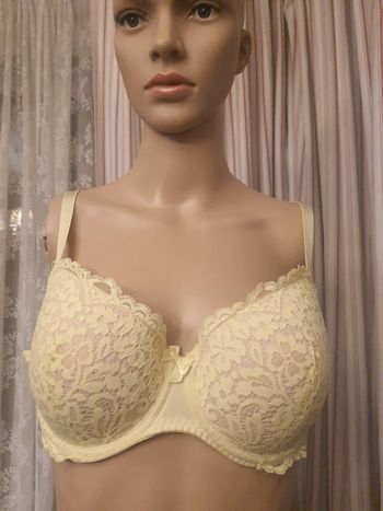 Soutiens-gorge jaune Hunkemöller fr 105B