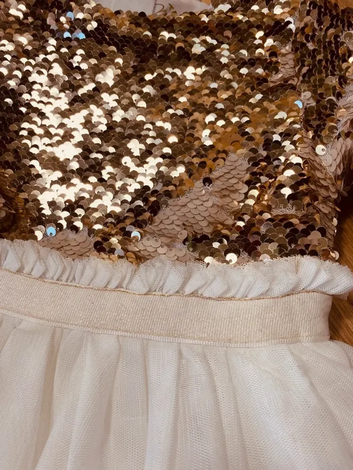Taille 3-4 ans Robe longue créateur fille TAO blanche doré * tulle sequins réversibles * 🪷 - photo numéro 5