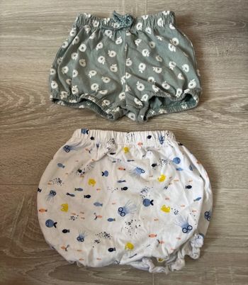Lot de deux shorts bébé fille, Verbaudet-tissaia, taille 6-9 mois