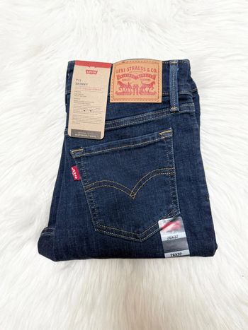 Jean Levi’s 711 Skinny – Taille 26/32 – Bleu brut – Neuf avec étiquette